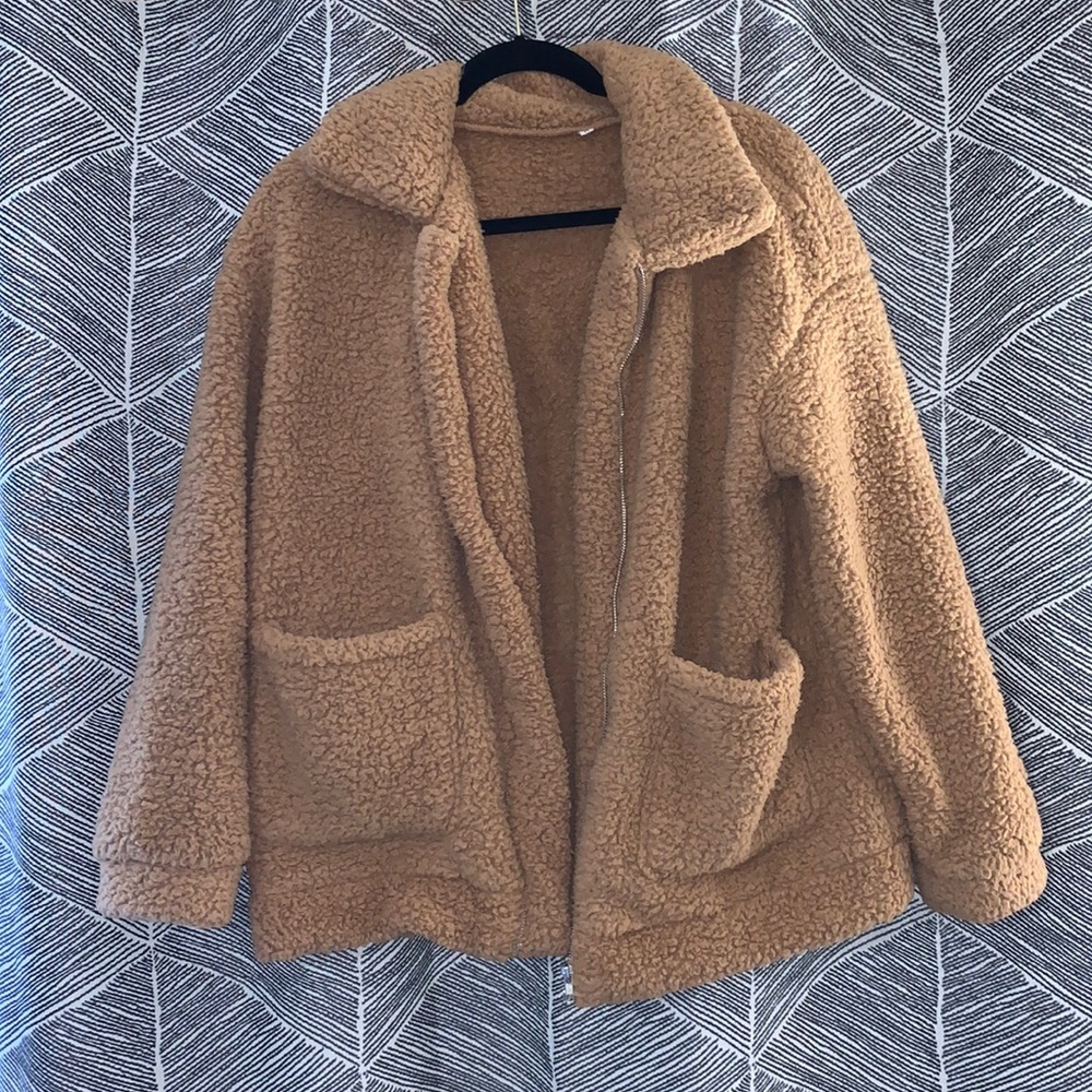 ✨Women’s Teddy Zip-Up✨